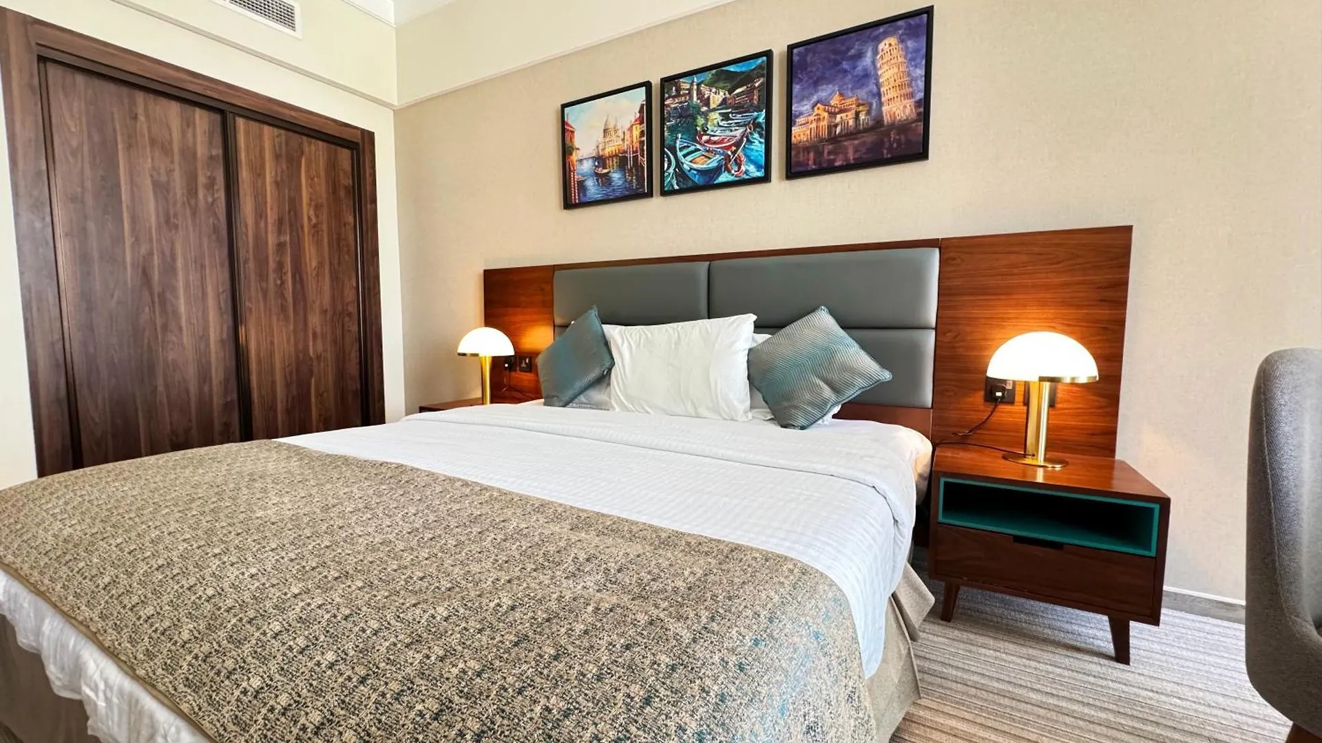 Luxrious Hotel Apartment L Jvc L At Milano Giovani Dubai 0*,  United Arab Emirates